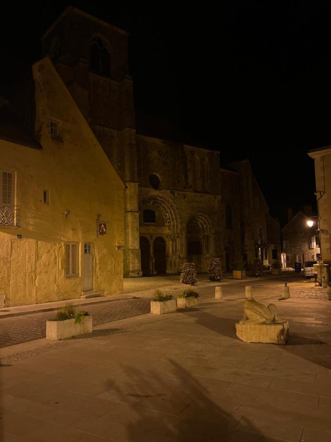 Maison Dans Quartier Historique : La Grenouille Avallon Exterior foto